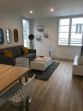 Bel appartement 6p Tours Centre
